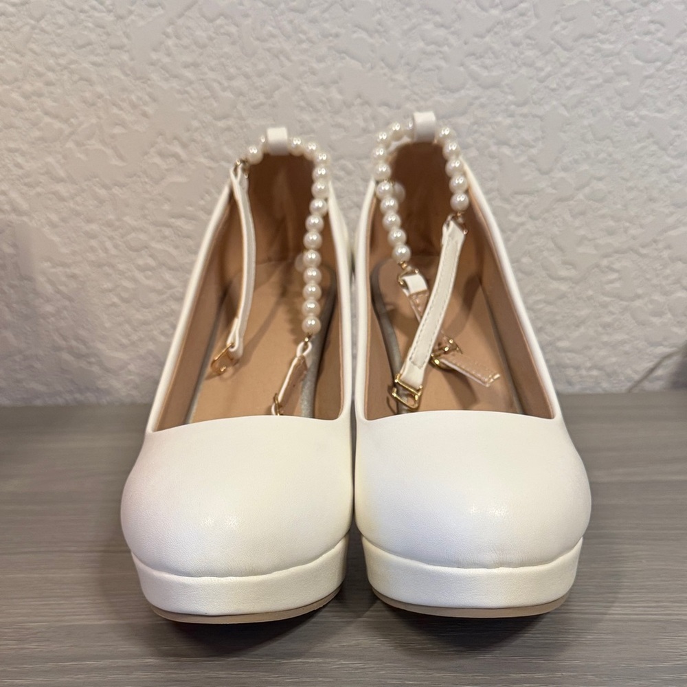 SHEIN White Pearl Strap Heels